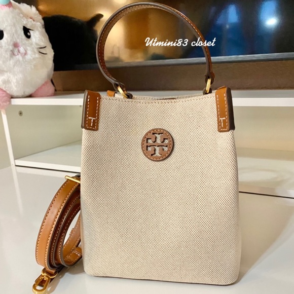 🍀NEW🤍☘️Tory Burch Blake canvas Bucket Bag/satchel bag/crossbody bag/natural - Picture 2 of 9